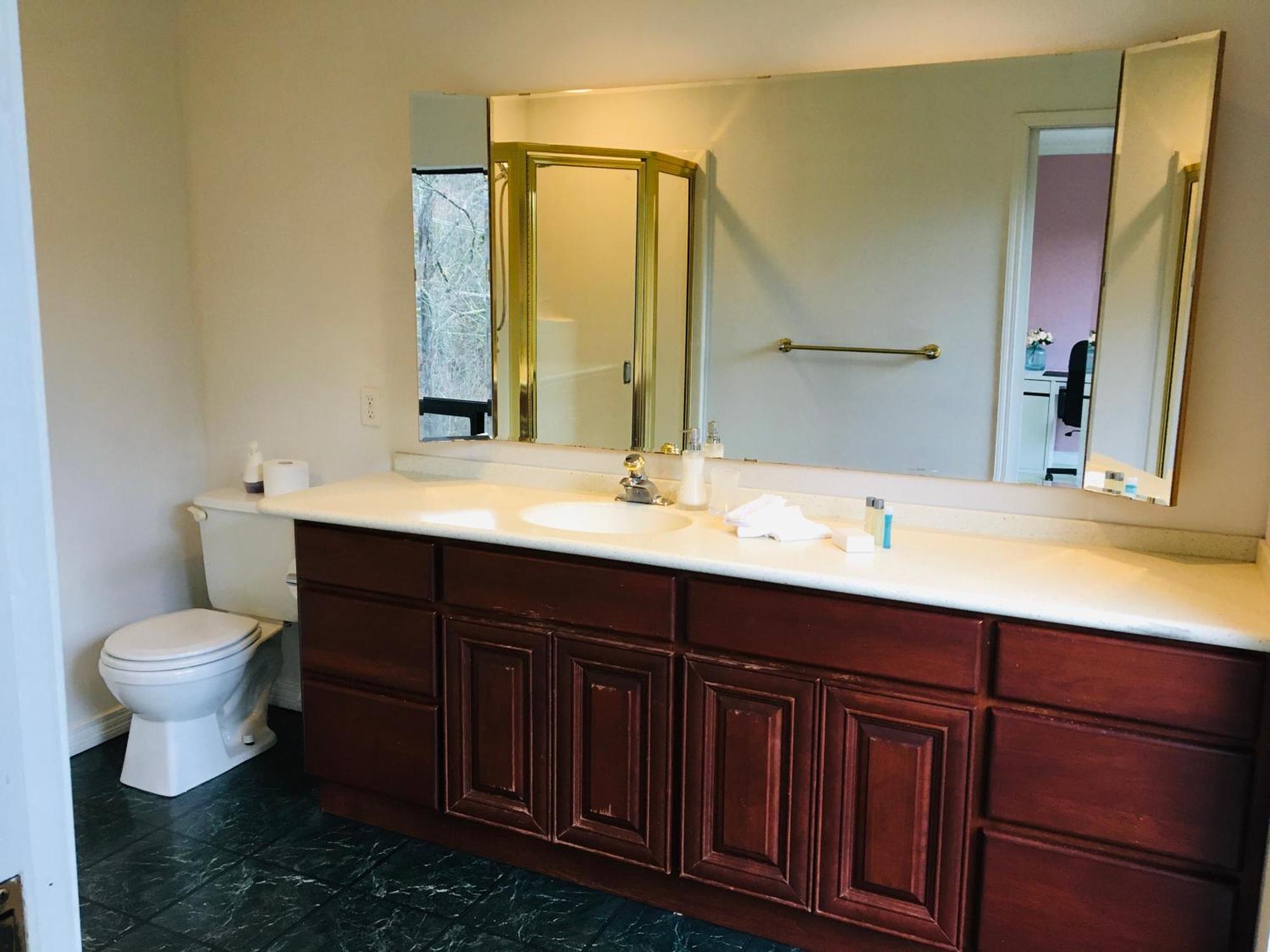 Creekside City Center Suite North Vancouver Esterno foto